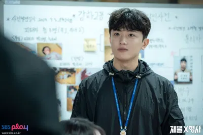 Kim Shin Bi vai Choi Kyung Jin. Nguồn: Internet