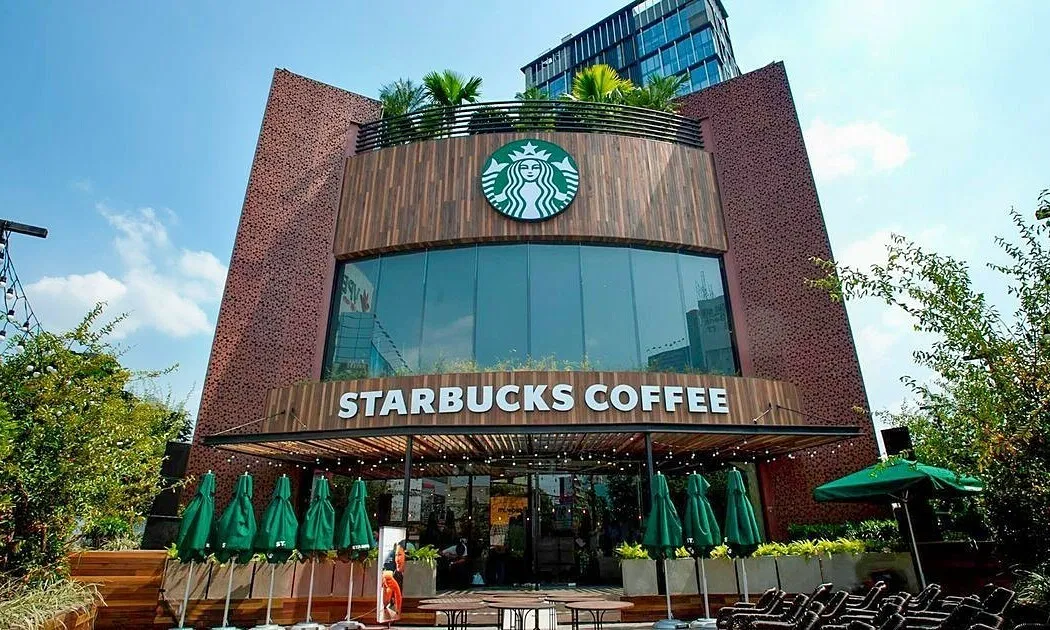 Hành trình chinh phục thị trường Việt Nam của Starbucks ( Nguồn: Internet) Hành trình chinh phục thị trường Việt Nam của Starbucks ( Nguồn: Internet)