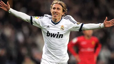 Hình ảnh Luka Modric trong màu áo Real Madrid (ảnh: Internet) Hình ảnh Luka Modric trong màu áo Real Madrid (ảnh: Internet)