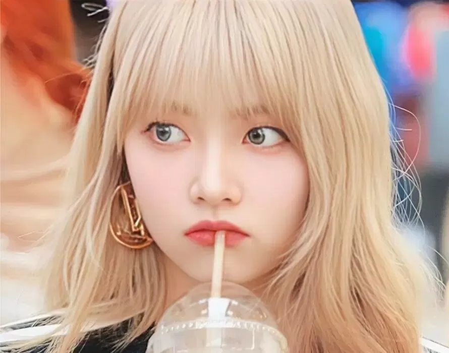 Mắt cười Aegyo sal là một trong những trend làm đẹp làm mưa làm gió hiện nay ở Hàn Quốc (Ảnh: Internet)