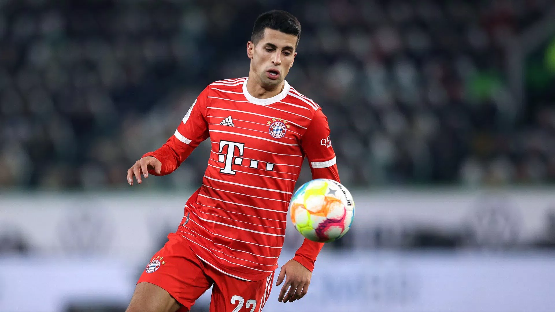 Cancelo trong màu áo Bayern Munich (ảnh: Internet)