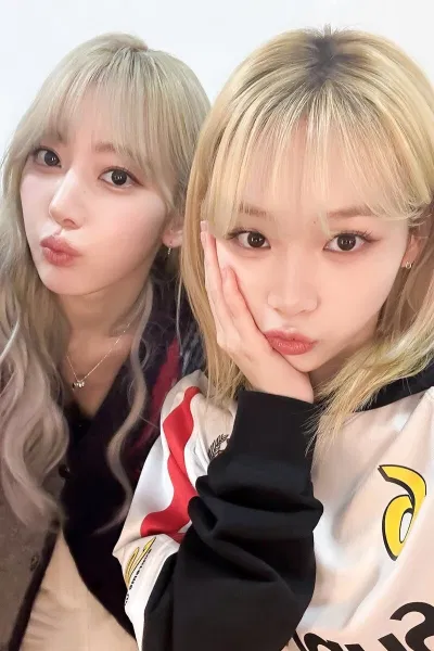 Sakura, Chaewon (Ảnh: Internet)