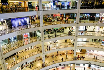 Trung tâm mua sắm Suria KLCC (Ảnh: Internet) Trung tâm mua sắm Suria KLCC (Ảnh: Internet)