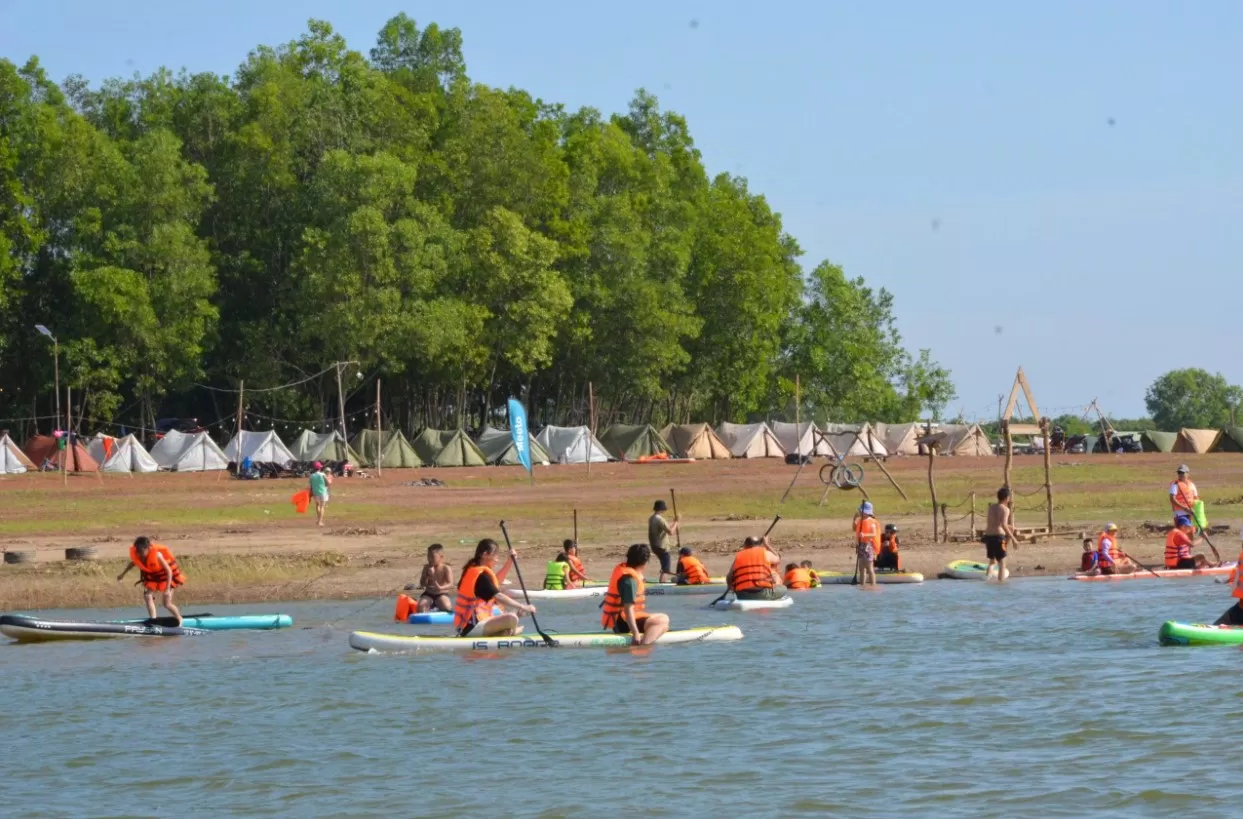 Team building ở Meeto Camping. (Nguồn: Internet)