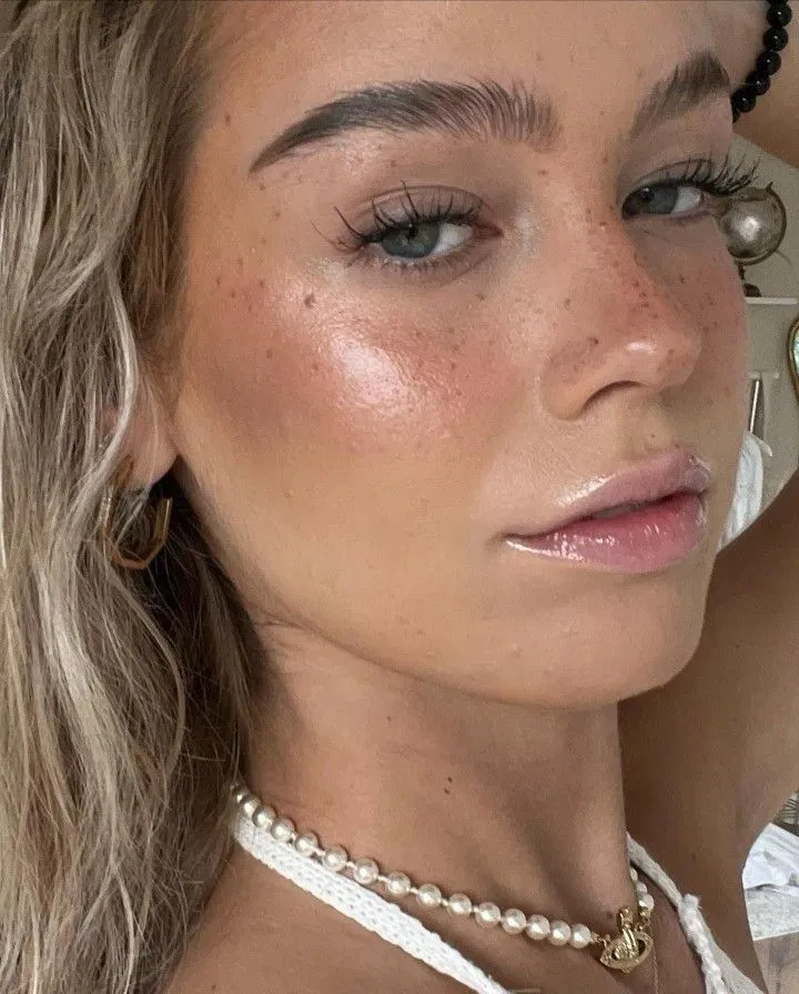 Vanilla Makeup mang lại sự khỏe khoắn, năng động nhưng không kém phần tự nhiên. (Nguồn: sưu tầm)