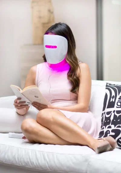 Mặt nạ ánh sáng led đang được ưa chuộng những năm gần đây (Nguồn: Internet)