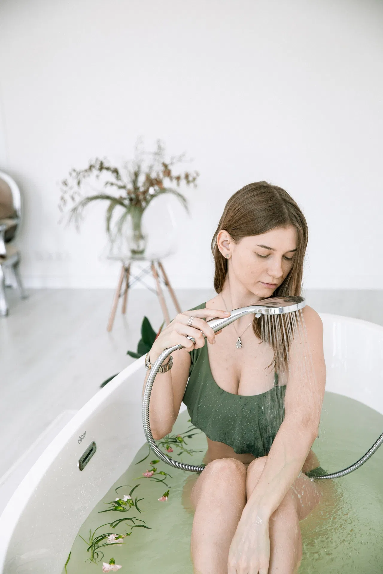 Đất sét Bentonite giúp bạn thư giãn, lưu thông máu tốt hơn (Nguồn: Internet)