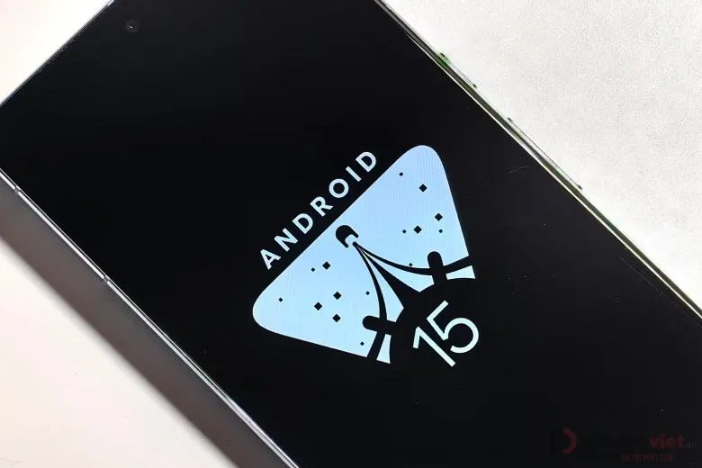 Android 15 hỗ trợ nhắn tin vệ tinh và bắt đầu hỗ trợ ứng dụng cho màn hình gập Android 15 Hỗ trợ màn hình gập pdf RCS