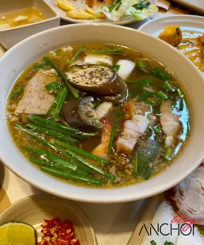Món bún mắm tại nhà hàng Ngon (nguồn: BlogAnChoi)