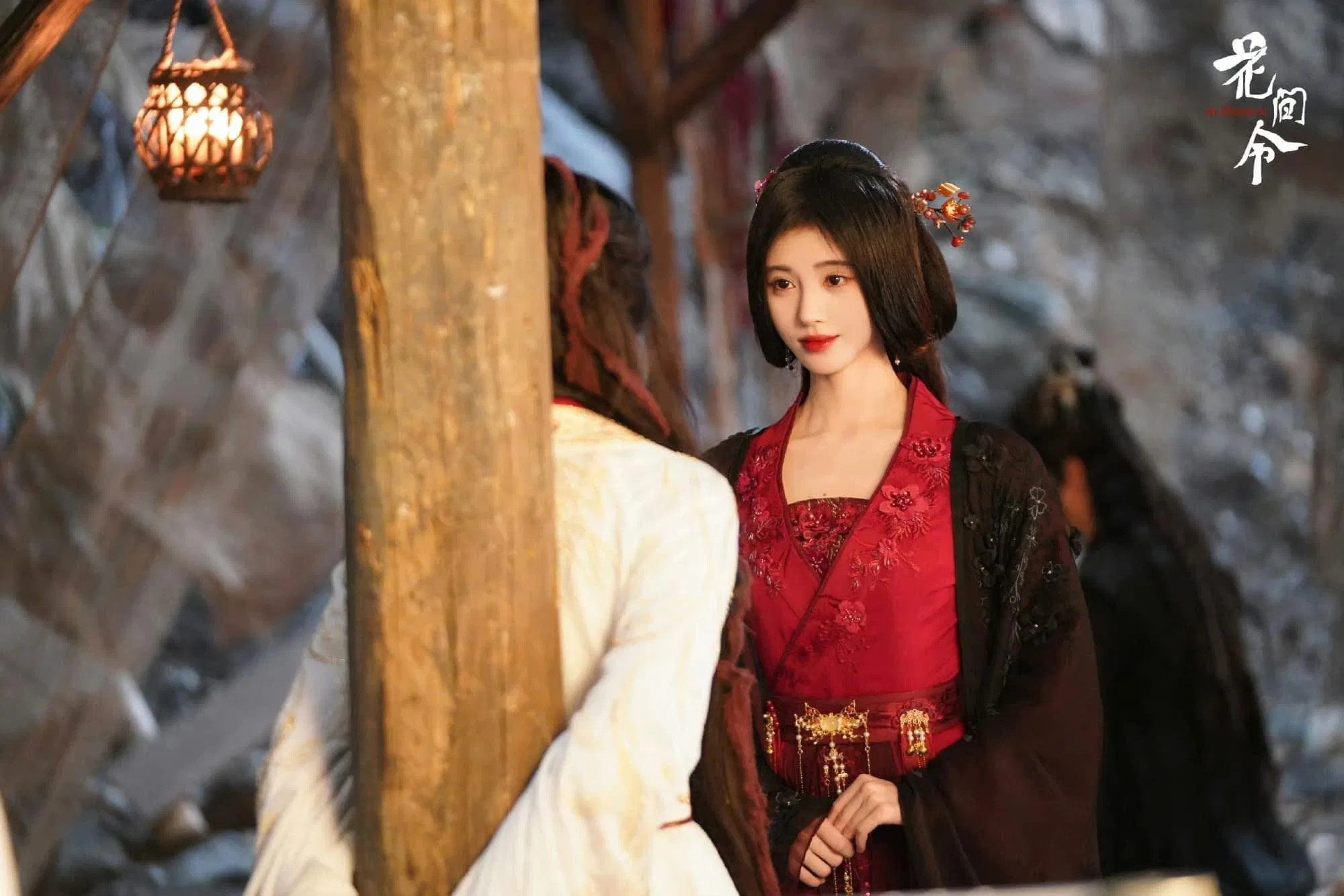 Cúc Tịnh Y có lối diễn xuất và tạo hình tốt trong Hoa Gian Lệnh (Nguồn: internet) Cúc Tịnh Y có lối diễn xuất và tạo hình tốt trong Hoa Gian Lệnh (Nguồn: internet)