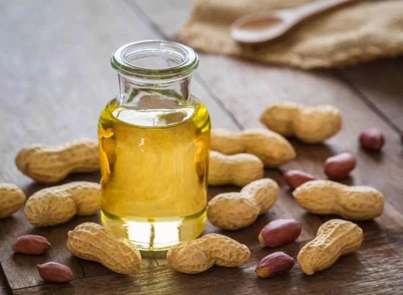 Dầu đậu phộng (Ảnh: Internet) Dầu đậu phộng (Ảnh: Internet)