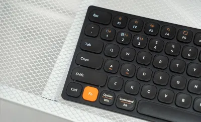 HyperWork HyperOne Gen 2: Bàn phím không dây đa năng, giá tốt cho dân văn phòng bàn phím Cảm giác gõ HyperOne Gen 2 Khung kim loại pin