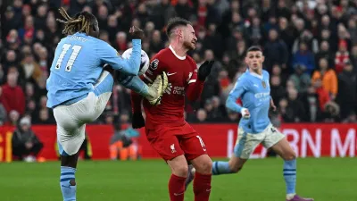 Tình huống được cho là có thể penalty cho Liverpool (Ảnh: Internet) Tình huống được cho là có thể penalty cho Liverpool (Ảnh: Internet)