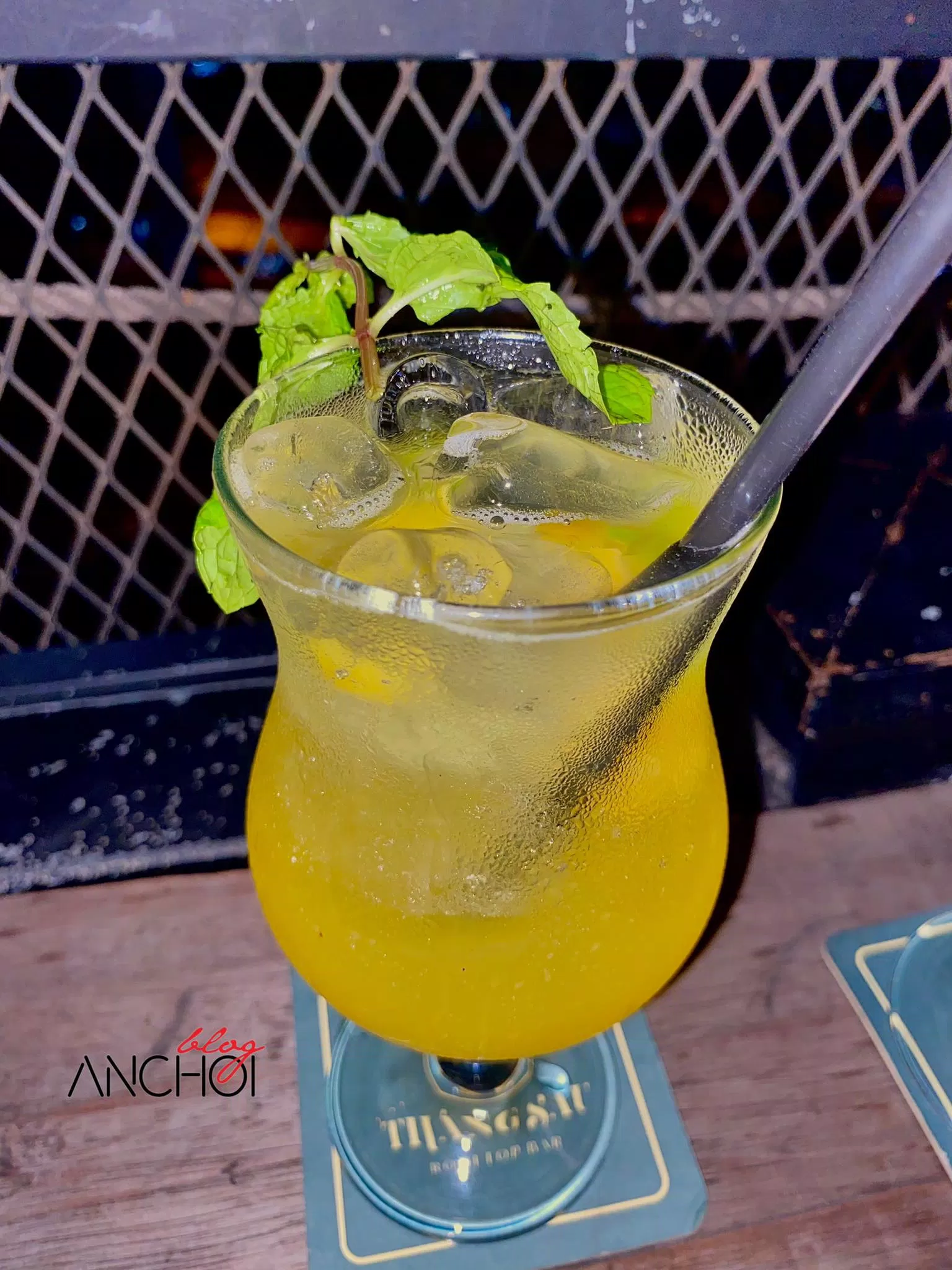 Món mocktail Mango Mojito tại Rooftop Tháng Sáu (nguồn: BlogAnChoi)