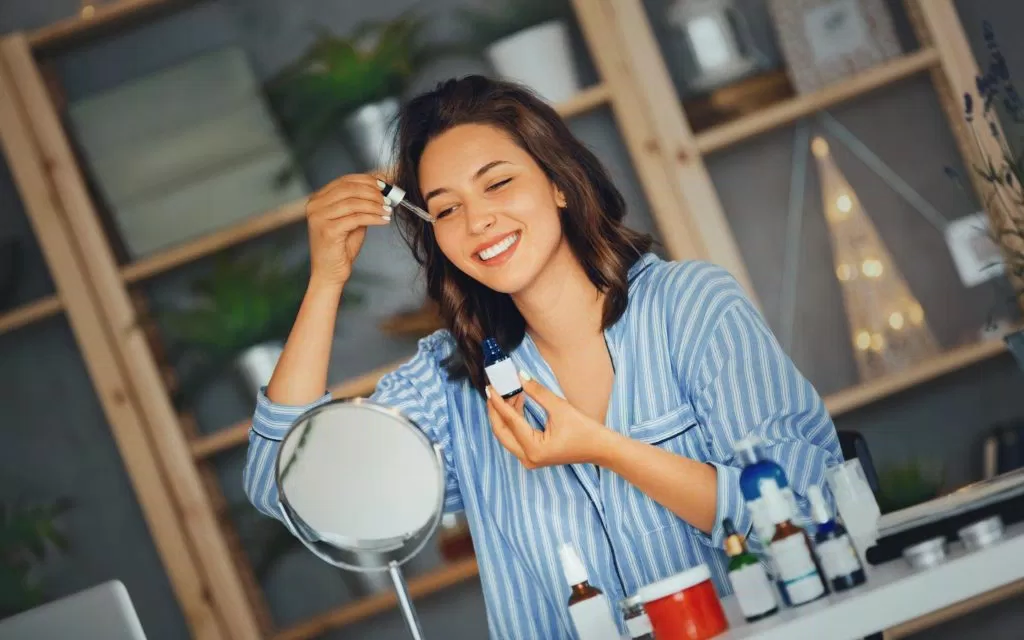 Không nên bỏ qua bất kì bước skincare nào dù thời tiết trở lạnh (Nguồn: Internet)