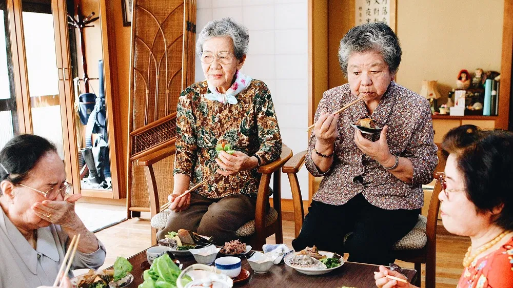 Người dân ở Okinawa nổi tiếng là sống thọ (Ảnh: Internet) Người dân ở Okinawa nổi tiếng là sống thọ (Ảnh: Internet)