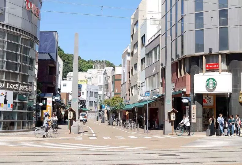 Phố mua sắm Matsuyama Ropeway. (Nguồn: Internet)