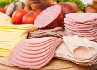 Thức ăn gây ra 10 cái chết kì lạ và đáng tiếc 21 Thức ăn gây ra 10 cái chết kì lạ và đáng tiếc 1