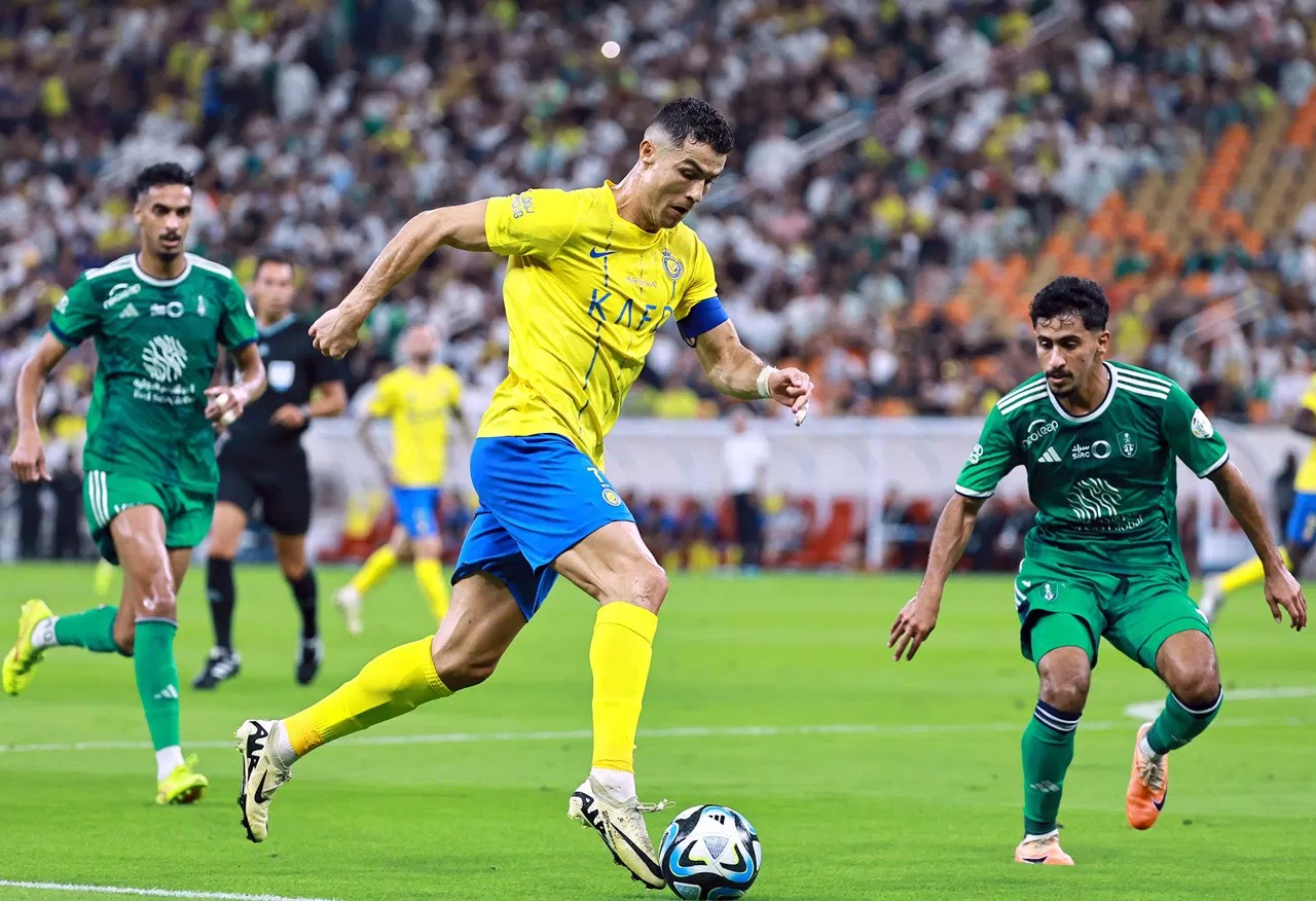 Ronaldo ghi bàn thứ 50 tại Saudi Pro League (Nguồn: Internet) Ronaldo ghi bàn thứ 50 tại Saudi Pro League (Nguồn: Internet)