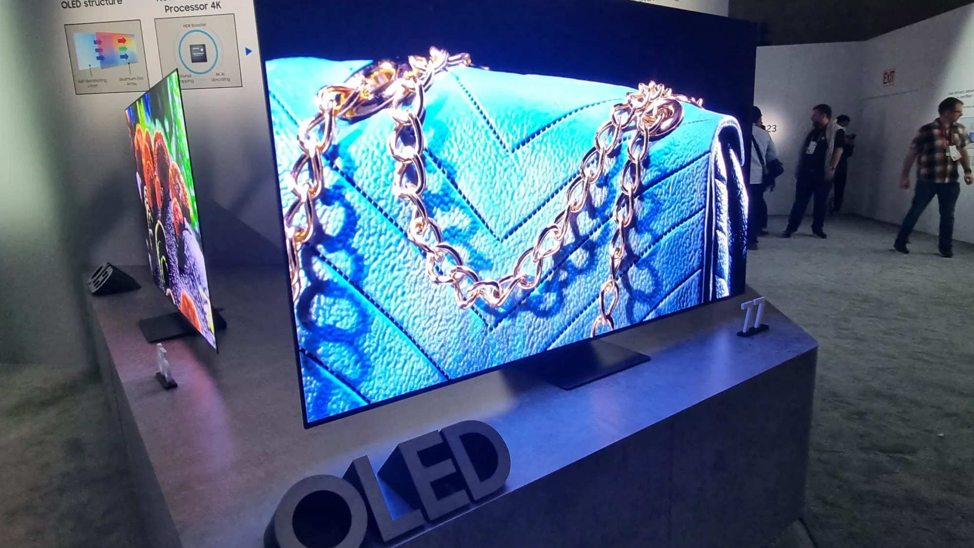 Samsung khiến việc lựa chọn TV OLED trở nên khó khăn hơn QD OLED samsung TV OLED WOLED