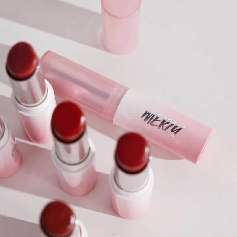 Son dưỡng có màu Merzy Siren Melting Color Lip Balm (Ảnh: Internet)