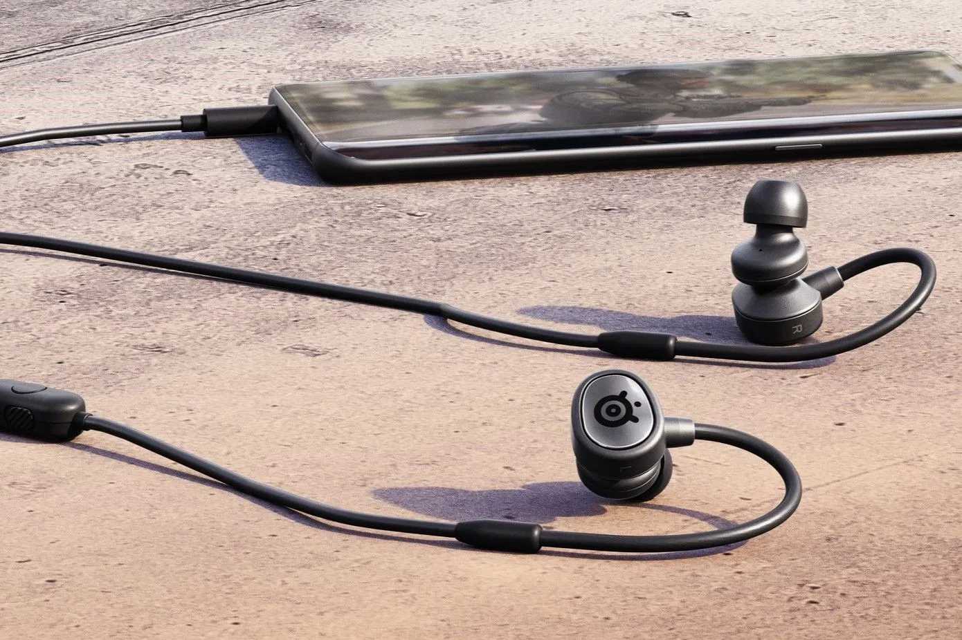 Tai nghe in-ear có dây SteelSeriesTusq (Ảnh: Internet) Tai nghe in-ear có dây SteelSeriesTusq (Ảnh: Internet)