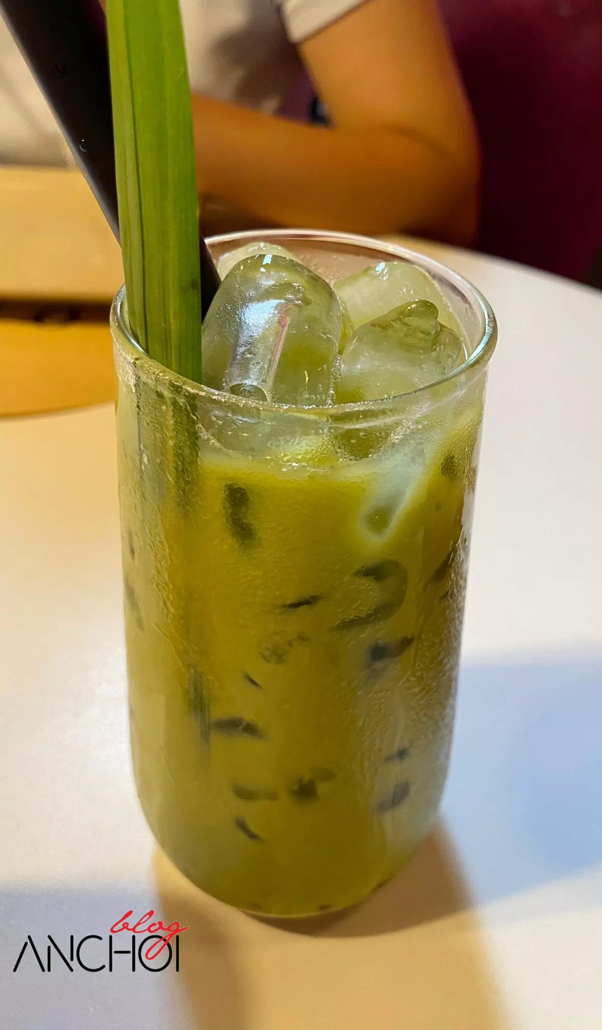 Món trà sữa Thái xanh tại nhà hàng Ngon (nguồn: BlogAnChoi)