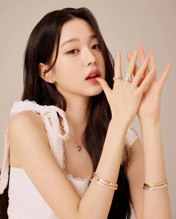 Jang Wonyoung: Từng là công chúa bị ghét nhất Kpop, nay được thương công chúa idol KPOP IVE IZ*ONE Jang Wonyoung KPOP Starship Entertainment Wonyoung