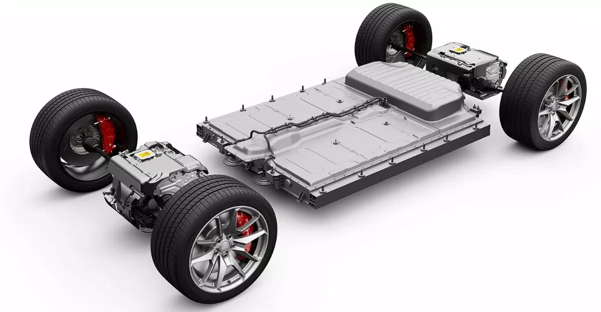 Pin và hệ truyền động của xe Dodge Charger Daytona 2024 (Ảnh: Internet)