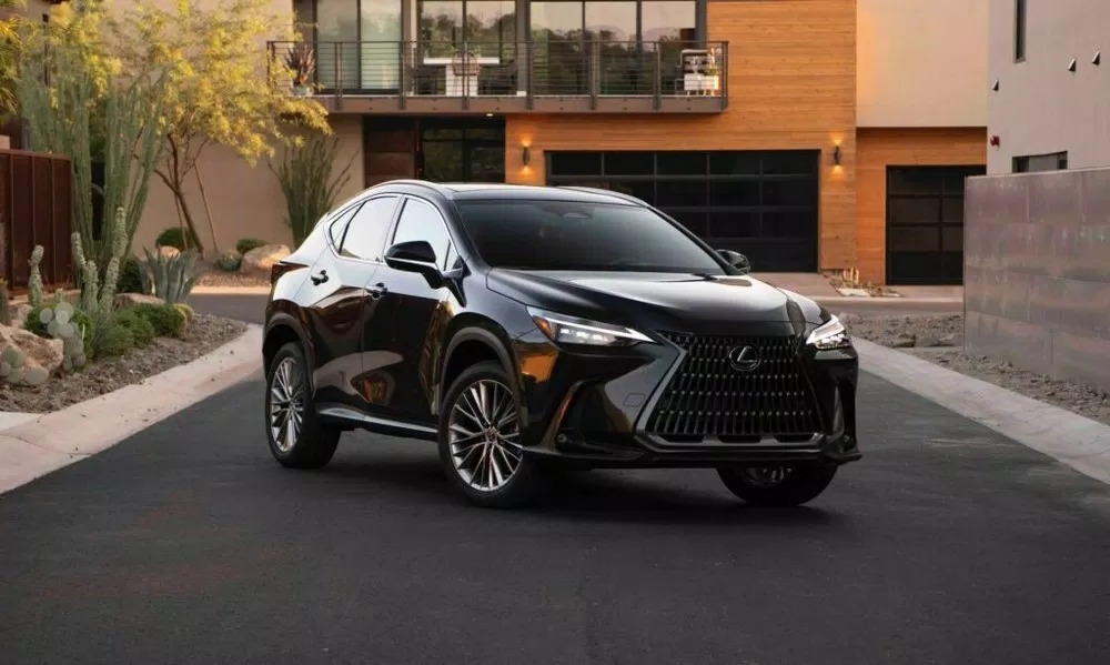 Xe Lexus NX 2025 (Ảnh: Internet)