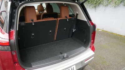 Khoang chở hàng của xe Nissan Pathfinder 2024 (Ảnh: Internet) Khoang chở hàng của xe Nissan Pathfinder 2024 (Ảnh: Internet)