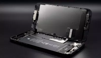 Apple tiêu hủy các thiết bị hoạt động tốt nhằm giảm nguồn cung thiết bị cũ trên thị trường (Ảnh: Internet) Apple tiêu hủy các thiết bị hoạt động tốt nhằm giảm nguồn cung thiết bị cũ trên thị trường (Ảnh: Internet)