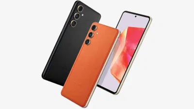 Galaxy C55 với thiết kế mặt lưng da khá sang trọng (Ảnh: Internet)
