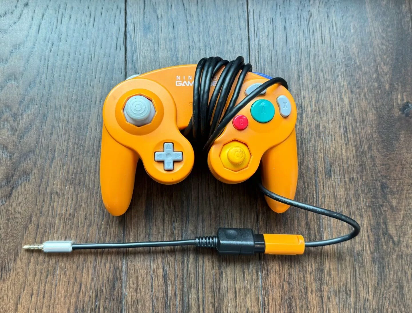 Bốn cổng tay cầm GameCube giờ đây đã chuyển sang là jack cắm tai nghe (Ảnh: Internet) Bốn cổng tay cầm GameCube giờ đây đã chuyển sang là jack cắm tai nghe (Ảnh: Internet)