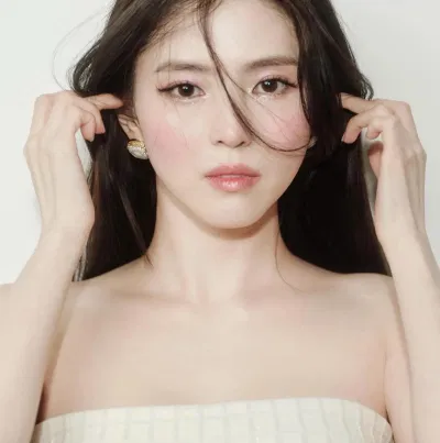 Chính những ồn ào này đã giúp Han So Hee bớt trở thành cái tên gây náo loạn mạng xã hội.