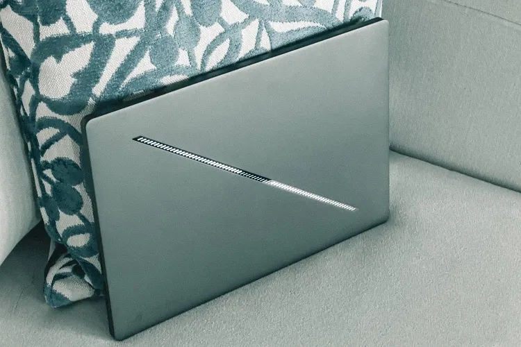 Đèn LED của laptop ASUS ROG Zephyrus G16 (Ảnh: Internet) Đèn LED của laptop ASUS ROG Zephyrus G16 (Ảnh: Internet)