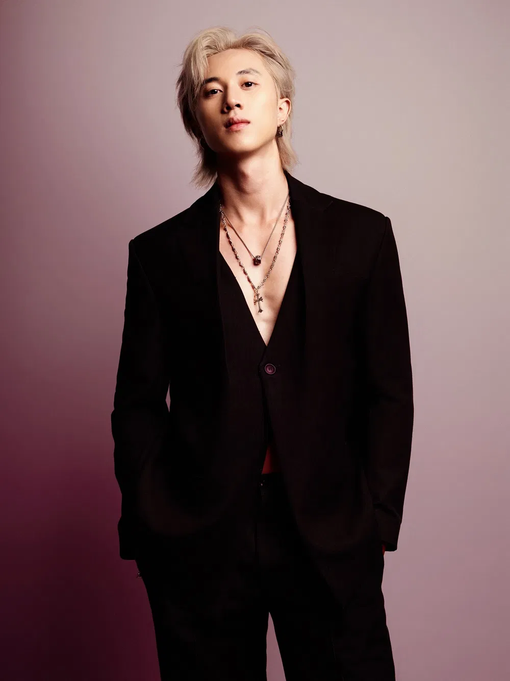 Anh được khán giả biết đến khi tham gia chương trình The Debut 2018