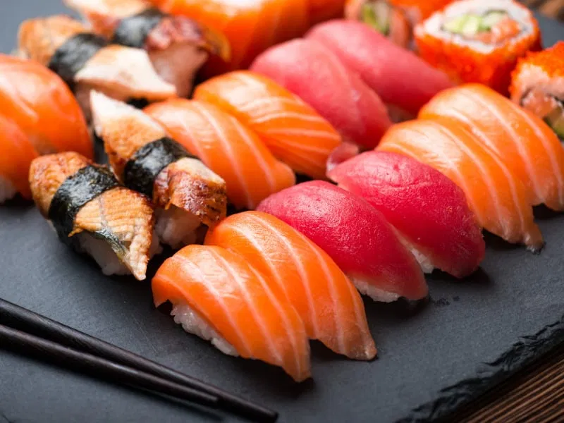 Sushi là biểu tượng của văn hóa Nhật Bản (Ảnh: Internet)