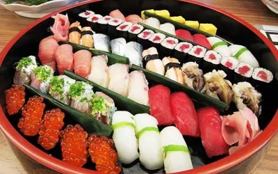 Sushi là biểu tượng của văn hóa Nhật Bản (Ảnh: Internet)