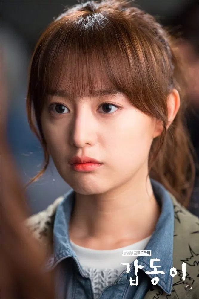 Vẻ đẹp trong sáng của Kim Ji Won (Ảnh: Internet)