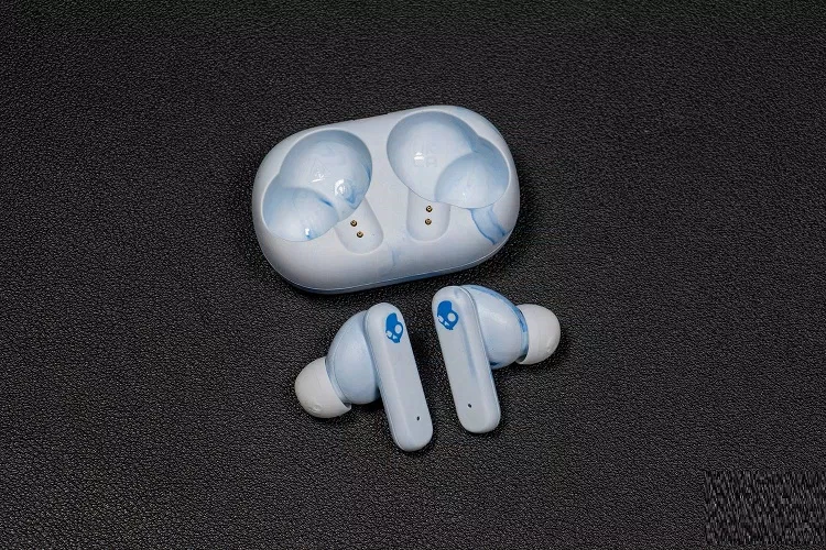 Hộp của tai nghe Skullcandy EcoBuds (Ảnh: Internet)