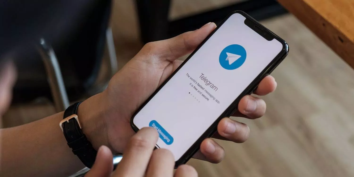 Sử dụng ứng dụng Telegram trên điện thoại (Ảnh: Internet) Sử dụng ứng dụng Telegram trên điện thoại (Ảnh: Internet)