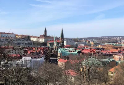 Ảnh chụp đường chân trời thành phố vào ban ngày (Ảnh: Internet) Ảnh chụp đường chân trời thành phố vào ban ngày (Ảnh: Internet)