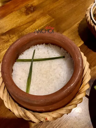 Cơm niêu tại nhà hàng Ớt Hiểm (nguồn: BlogAnChoi)