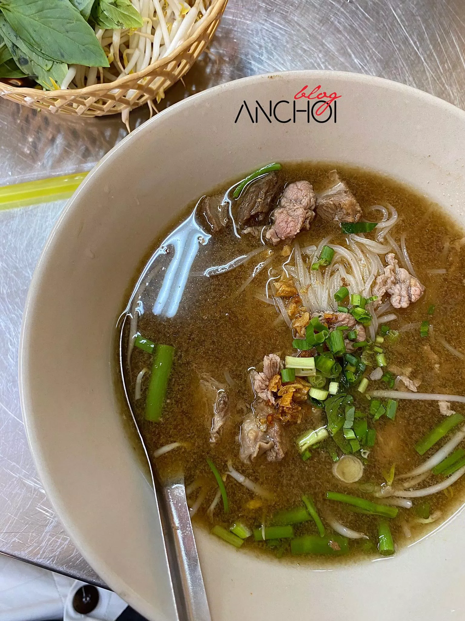 Món hủ tiếu bò tại quán hủ tiếu Thái Lan Pi Thai (nguồn: BlogAnChoi)