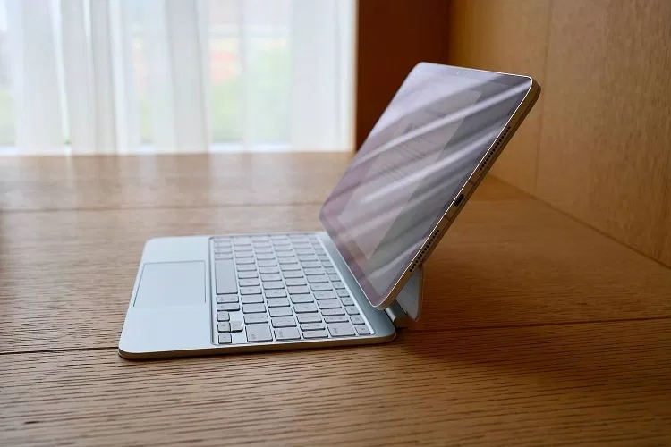 iPad Pro (M4) cùng với bàn phím Magic của Apple (Ảnh: Internet)