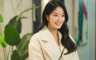 Kim Hye Yoon bảo vệ công ty chủ quản (Ảnh: Internet)