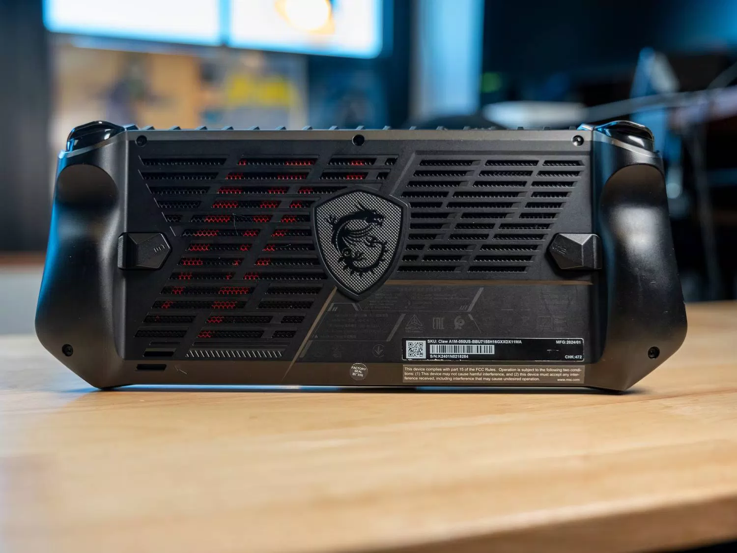Máy chơi game MSI Claw (Ảnh: Internet) Máy chơi game MSI Claw (Ảnh: Internet)