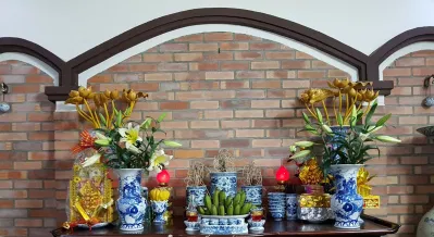 Mơ nhìn thấy bàn thờ gia tiên là điềm gì