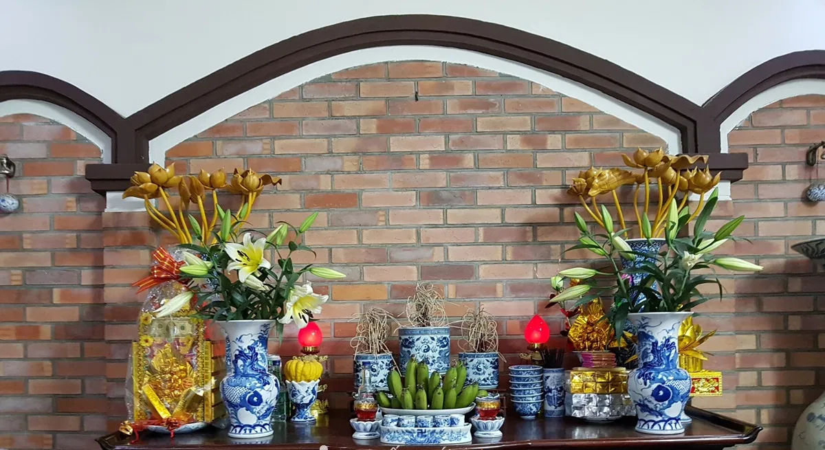 Mơ nhìn thấy bàn thờ gia tiên là điềm gì